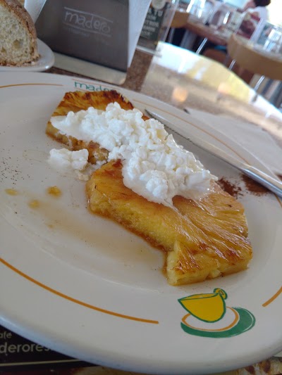 Photos of Caf&eacute; Madero