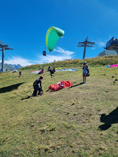 Les Tontons Volants Parapente À Samoens - Thumbnail