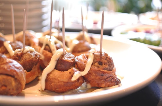 Huckleberry Bar by null