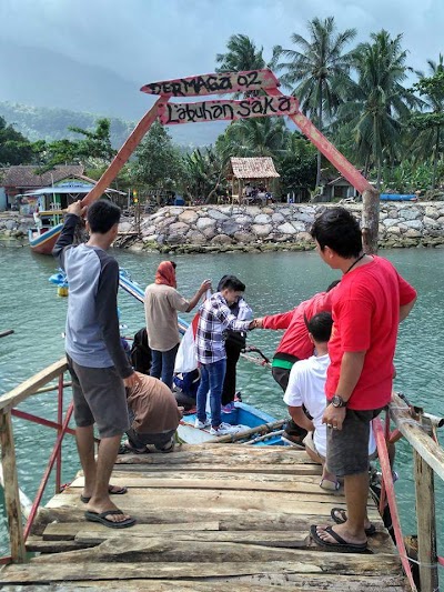 Photos of Pantai Labuhan Saka