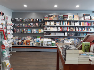 Photo n°5 de Aux Mille Feuilles Dunoises à Dun-le-Palestel (Boutique de cigarettes électroniques)