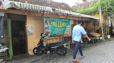 Photos of Bayem Warung Ijo "Bu Lemu"