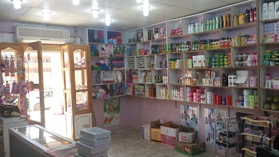 Photos of Newroz Shop accessories and decorative items
