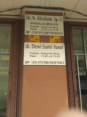 Klinik Global, Author: Adna Adi