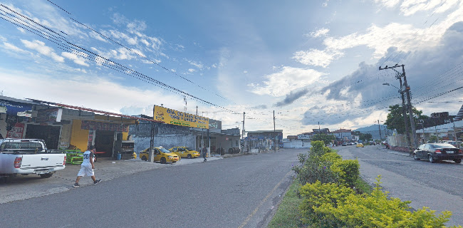 Teléfono de AUTOLUJOS TOTAL - Autolujos en Macas Ecuador