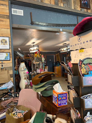 Split Arrow Boutique - Visual