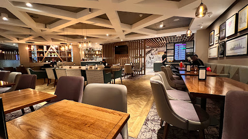 Aspire Lounge Gate 16, Edinburgh Airport - Thumbnail