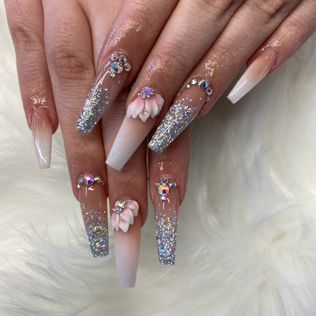 Nobu Nail Bar Nail Salon in Louisville