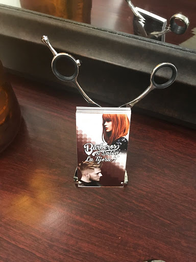 La Tijera Dorada Hair Salon y Barberia - Thumbnail