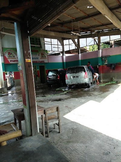 Photos of Pertamina gas station 34-11403