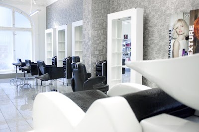 Photos of Salon Headline