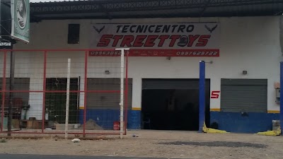 Photos of streettoys racing garaje
