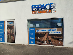 Photo n°5 de ESPACE DES MARQUES - BRETIGNOLLES-SUR-MER à Bretignolles-sur-Mer (Magasin de vêtements pour jeunes)