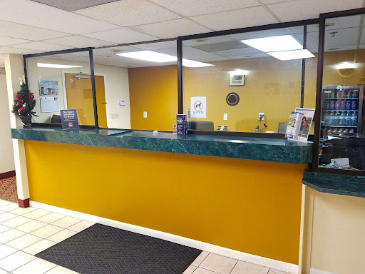 Americas Best Value Inn Evansville - Thumbnail