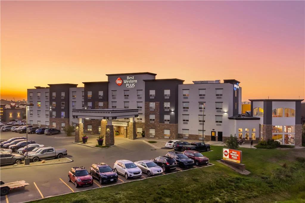 Best Western Plus Service Inn & Suites