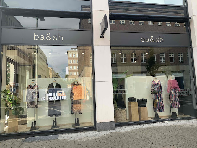 ba&sh - Düsseldorf photo