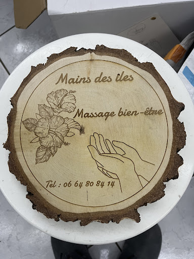 MAINS DES ÎLES - Thumbnail