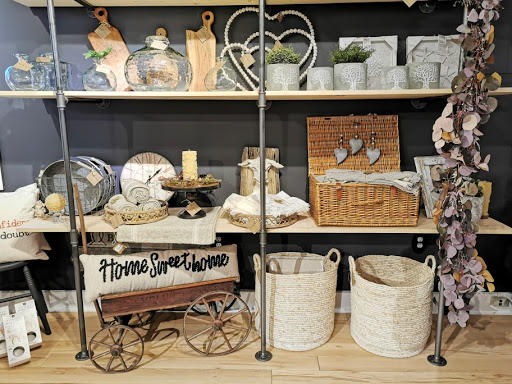 Pearl's Gem Home Decor Boutique Gallery - Canada