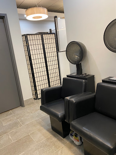 The Barber Shop Atlanta Salon - Thumbnail