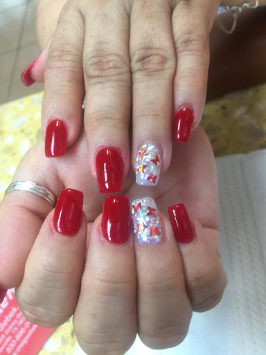 Fancy Nails - Visual