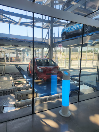 Carvana Spring - Visual