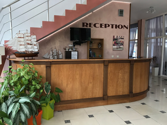 Opinii despre Семеен хотел Китен Палас în Приморско - Търговски център