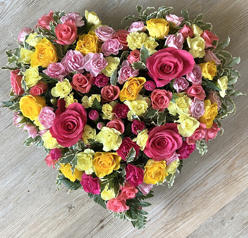 Funeral Flowers Buckingham Gallery - United Kingdom