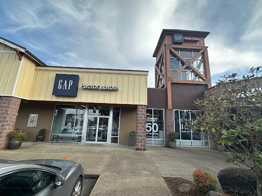 Centralia Outlets - Visual