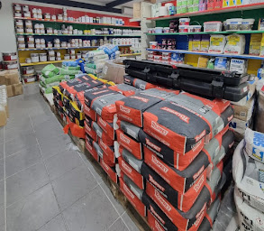 Photo n°3 de Couleurs d'argence Peintures Maestria à Lunel (Magasin)