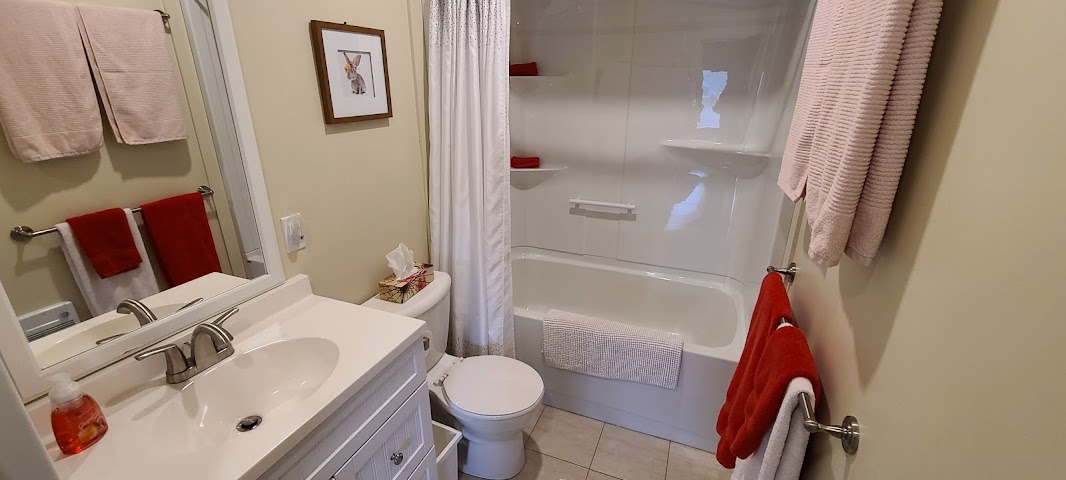 The Poplar Inn by null