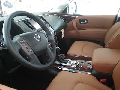 Photos of Serra Nissan
