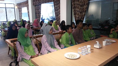 Photos of Guesthouse Graha 100