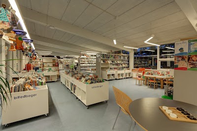 Photos of Vedb&aelig;k Bibliotekscenter