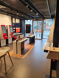 Photo n°3 de Free - Boutique Saint Dizier à Saint-Dizier (Opérateur téléphonique)