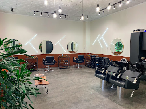 Salon fryzjerski FAVE