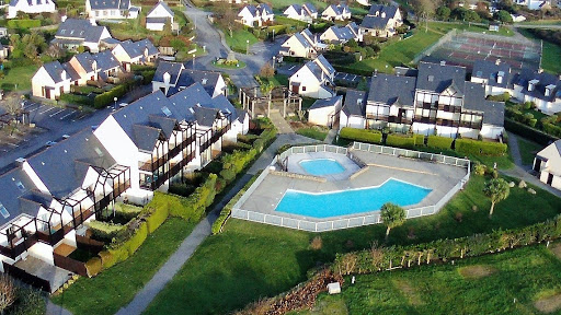 Photo de Le Pouldu piscine et plage