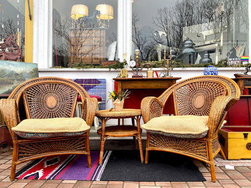 R&R West Stockbridge Gallery - United States