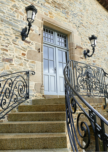 CARREE Plomberie Sanitaire Chauffage Ventilation Climatisation Electricité Gallery - France
