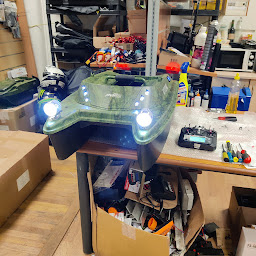 Photo n°27 de AVH bateau amorceur à Tucquegnieux (Magasin de modélisme)