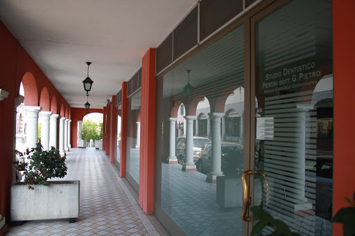 Studio Dentistico Peroni Dr. Gian Pietro