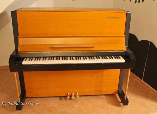 Venta, reparación y afinacion de pianos y armonios - la Tecla - Thumbnail