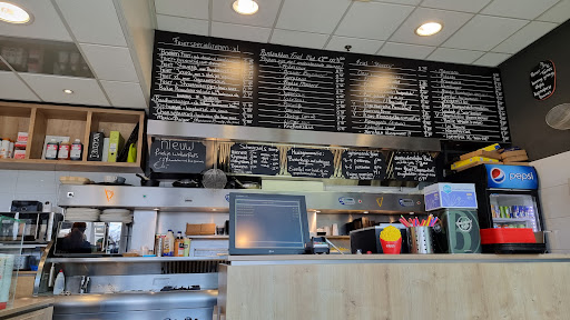 Friterie-IJssalon Emmen - Thumbnail