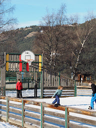 Photo n°4 de Neige et Soleil - Colonies de vacances et groupes scolaires - Formations BAFA / BAFD à Val-Cenis (Club jeunes)