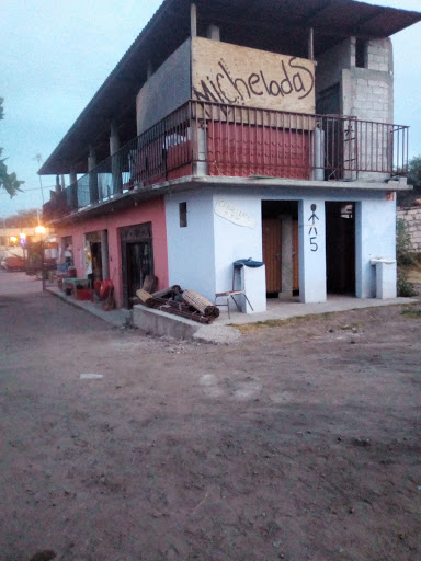 Estacionamiento "Rossy"