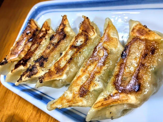 Ringer Hut Daimon