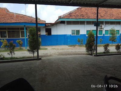 Photos of Sman 1 Comal