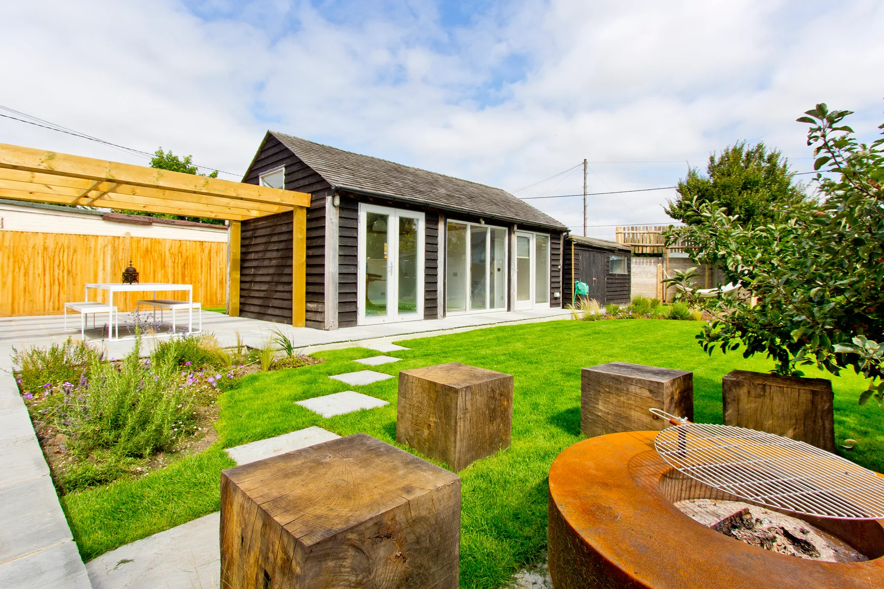 The Recycled House, Camber