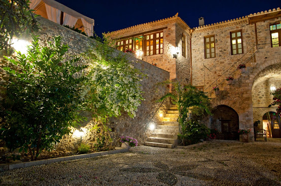 Hotel Hatzipanayiotis by null