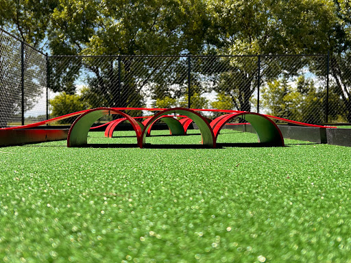 Putter’s Grill & Mini Golf - Thumbnail