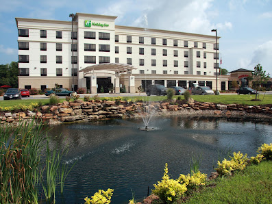 Holiday Inn Carbondale-Conference Center, an IHG Hotel 2300 Reed Station Pkwy, Carbondale, IL 62901
